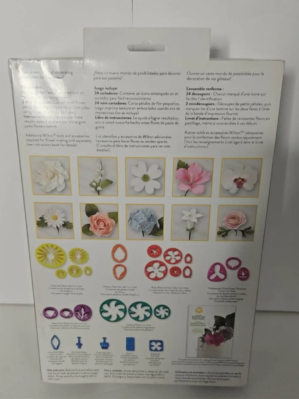 Wilton Gum Paste Flower Cut-Outs Set 24 Pc Cake Decorating Kit NEW NIP